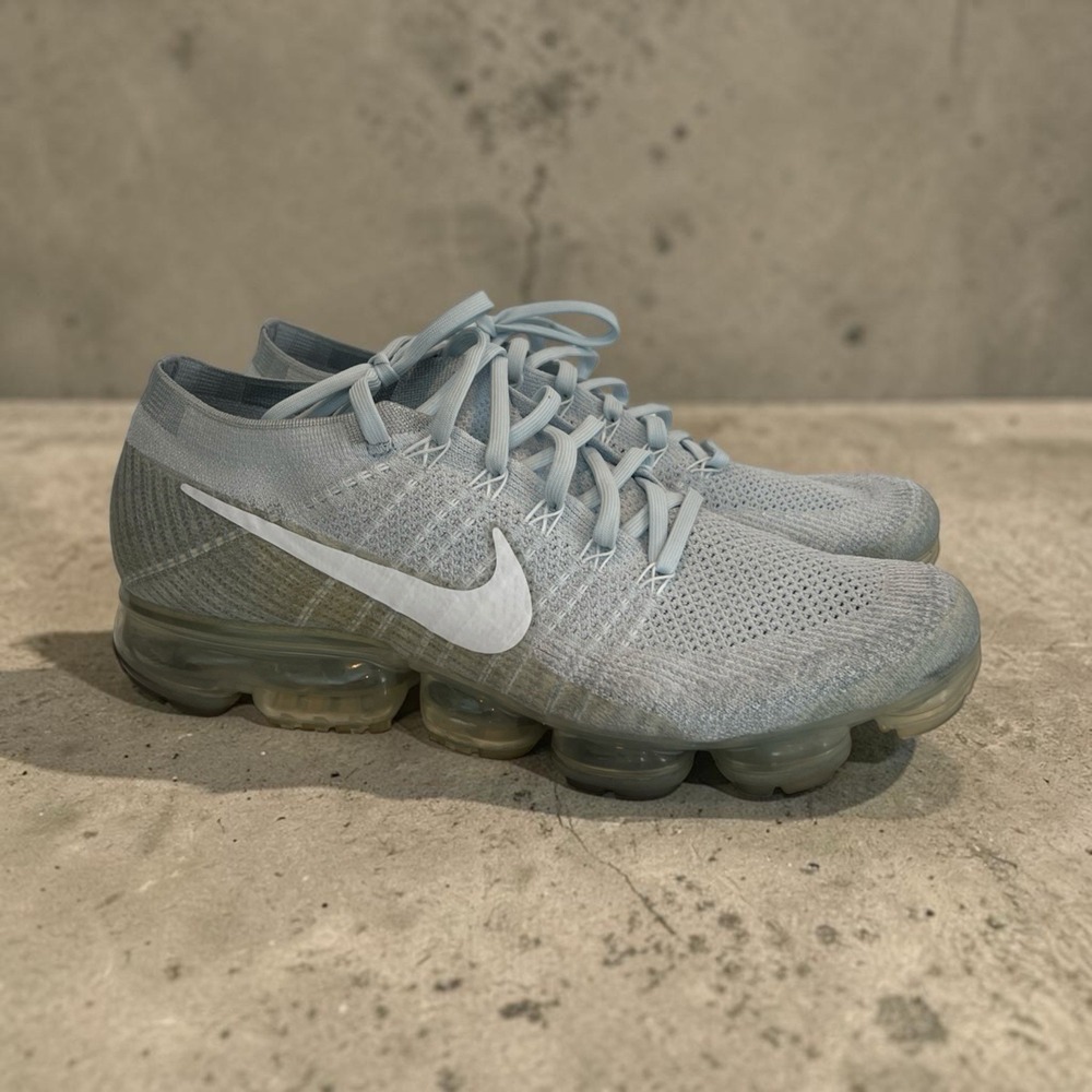 Nike Air VaporMax Pure Platinum Gray‎ Low Top Lace Up Sneaker Men 849558-004